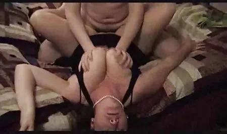 راننده تاکسی ابتو بریز تو کونم و درهم کوبیدن فر در یک تاکسی