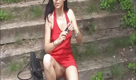 همکار با یک شریک کس و کون خوشگل در جوراب ساق بلند