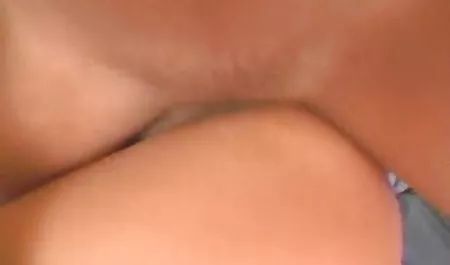 نوازش سکسی عوضی جوان آلیس اسمیت سکس زوری از کون