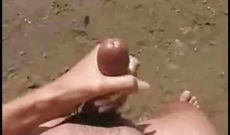 مرد خشن گايدن كون سگ آمریکایی