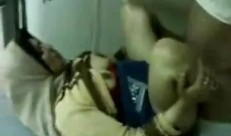 مرد صفحه کانال کیر کون اصلی مبتنی بر پاها دارای گونه های برامده در اما